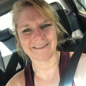 Meet your Posher, Angie